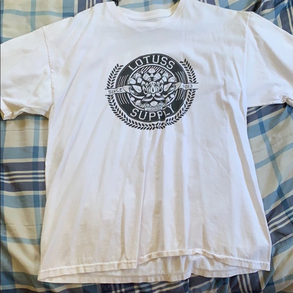 Lotus t-shirt